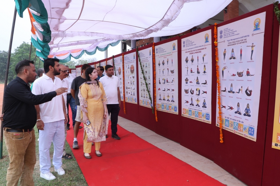केंद्रीय संचार ब्यूरो चंडीगढ़ द्वारा अंतर्राष्ट्रीय योग दिवस 2025 के अवसर पर दो दिवसीय फोटो प्रदर्शनी का आयोजन
